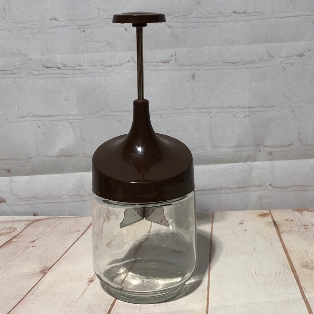 Vintage Gemco Glass Food/Nut Chopper w/ Stainless Steel Blade 2 Cup